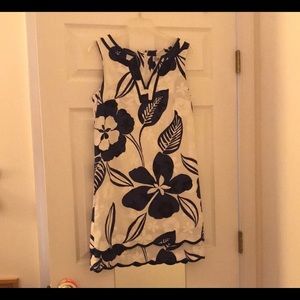 Lilly Pulitzer shift . White label. Blue/ white floral hibiscus. Excellent